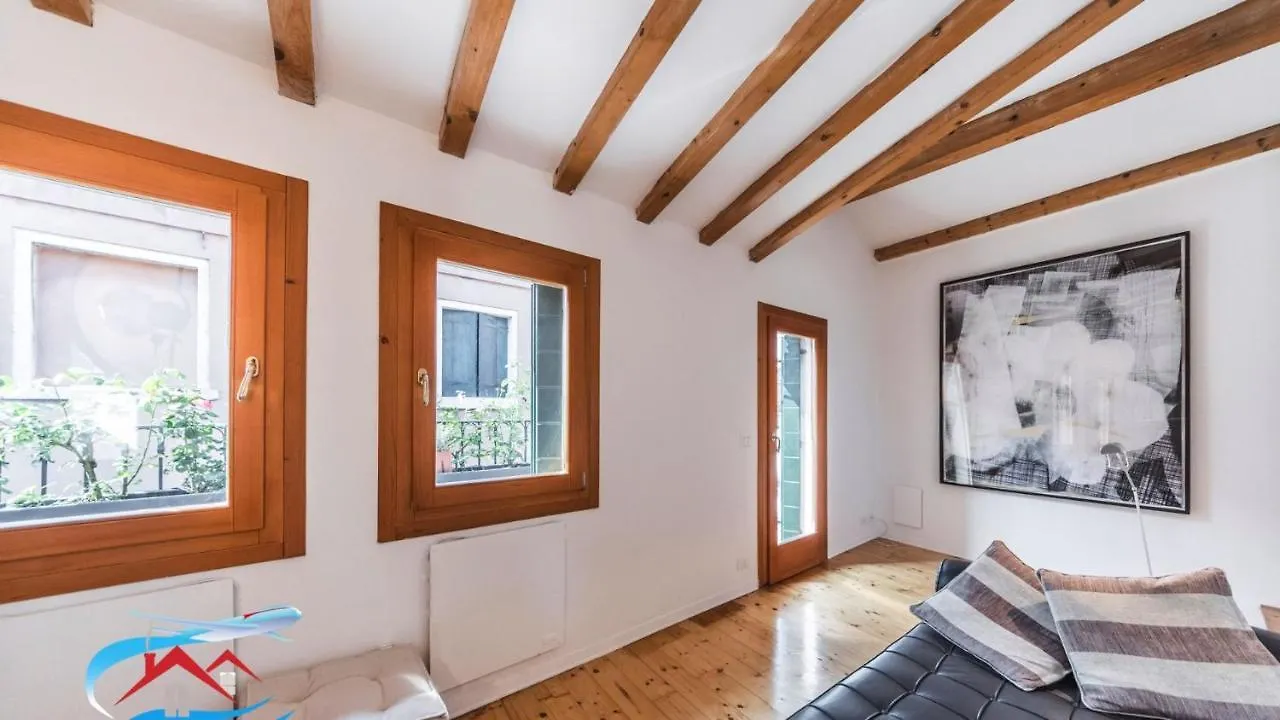 Ferienwohnung Au Nom De La Rose Venedig