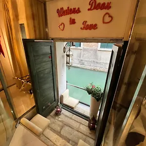 Apartment Luxury Watersdoor, Venedig