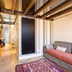 Dezza Loft , Mailand Italien